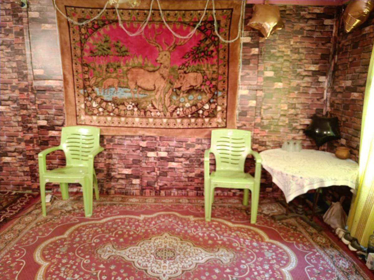 Srīnagar Hotel Island מראה חיצוני תמונה